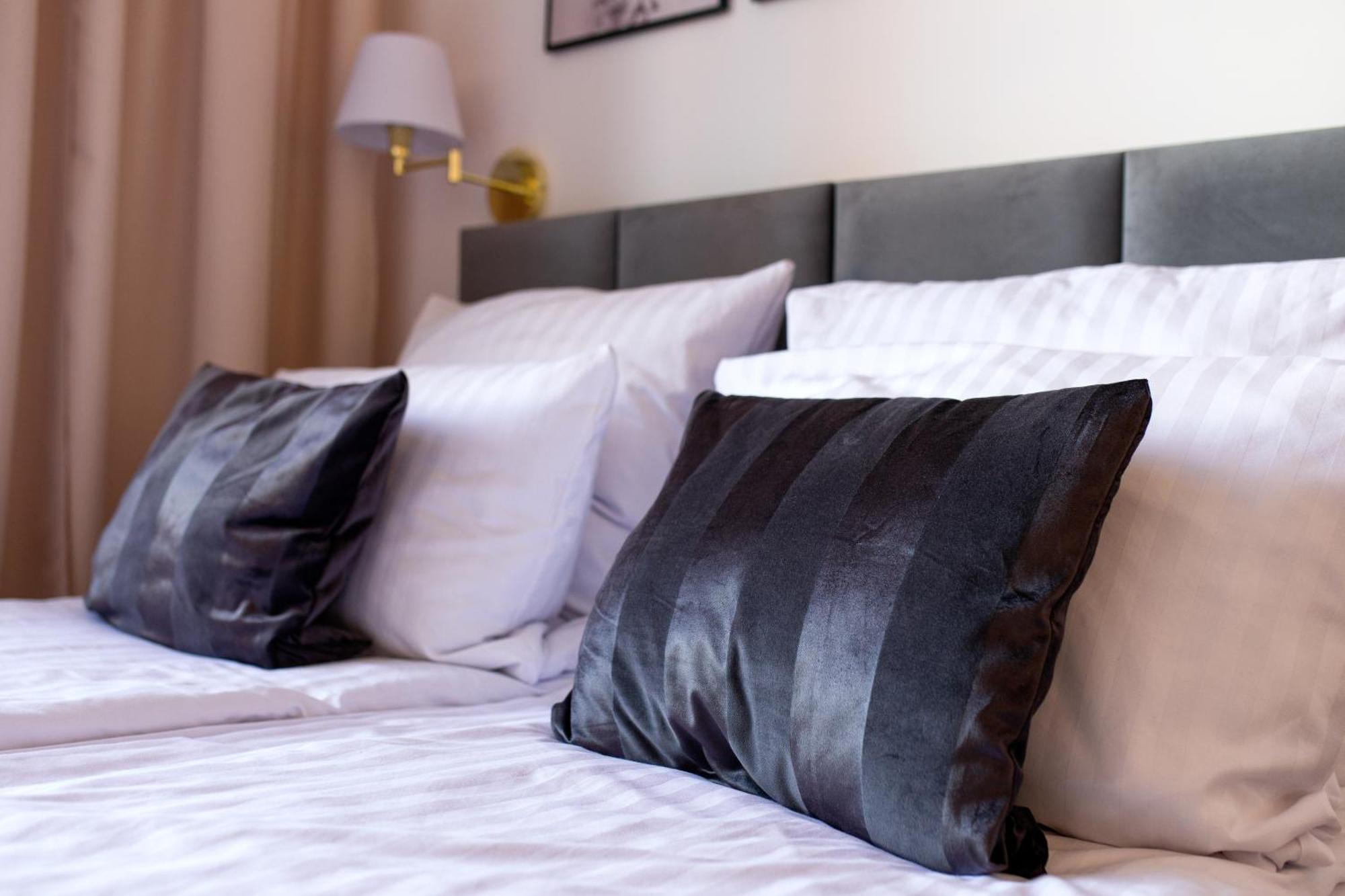 Discover Krakow Apartments - Lubomirskiego St - Classic & Modern - Near Main Station, Netflix And Ac Exterior foto